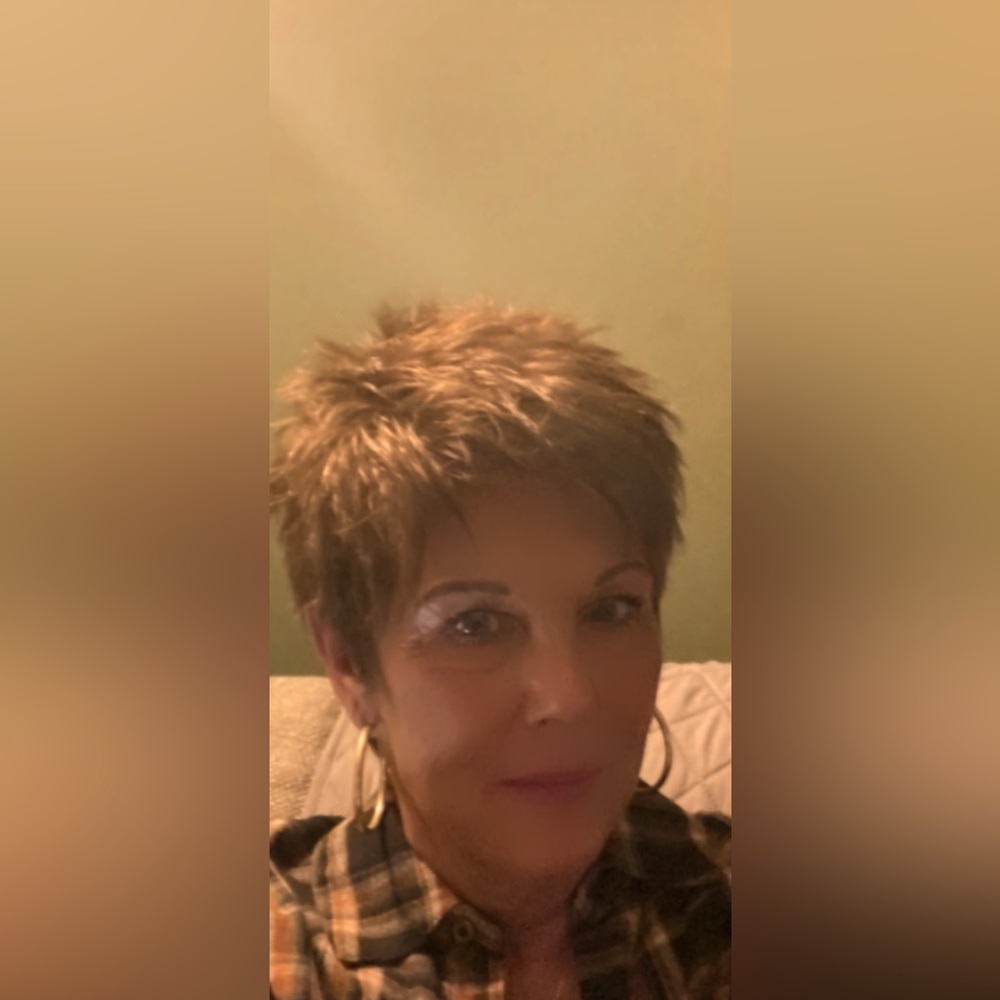 Meet your Posher, Pamela